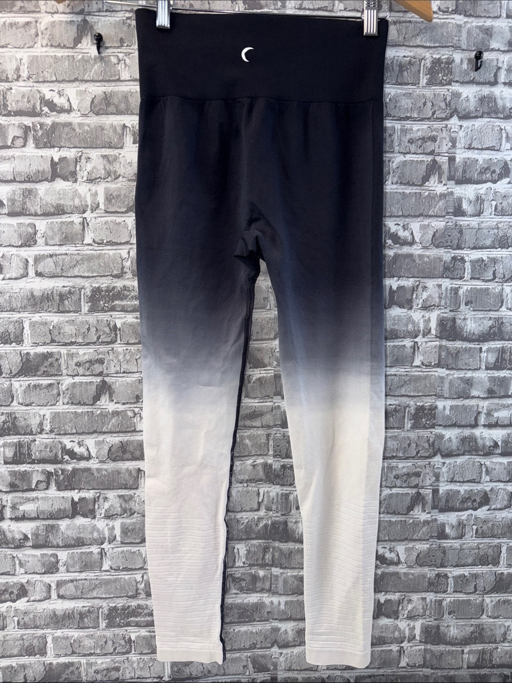 ZYIA Ombre Black to White Leggings